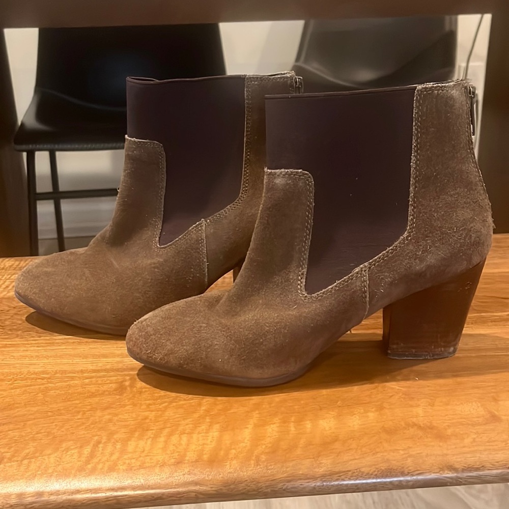 Brown booties Diba